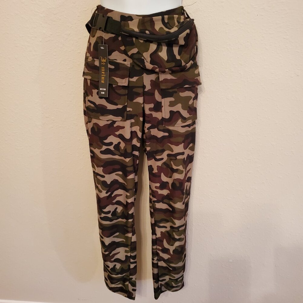 NWT Jt Mrino Women's Camouflage Cargo Leggings, Size S/M.